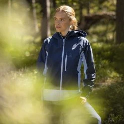 Halti Pallas III Naisten Warm Hybriditakki -Halti Shop 0640543 Halti Pallas III Warm Naisten Takki mood 13 9a8d7214 c8d4 4de9 9a64 d0466919416e